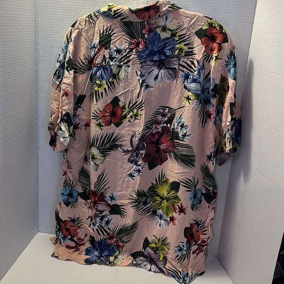 No boundaries Pink Large Hawaiian button up shirt sku:A19 - Picture 4 of 4